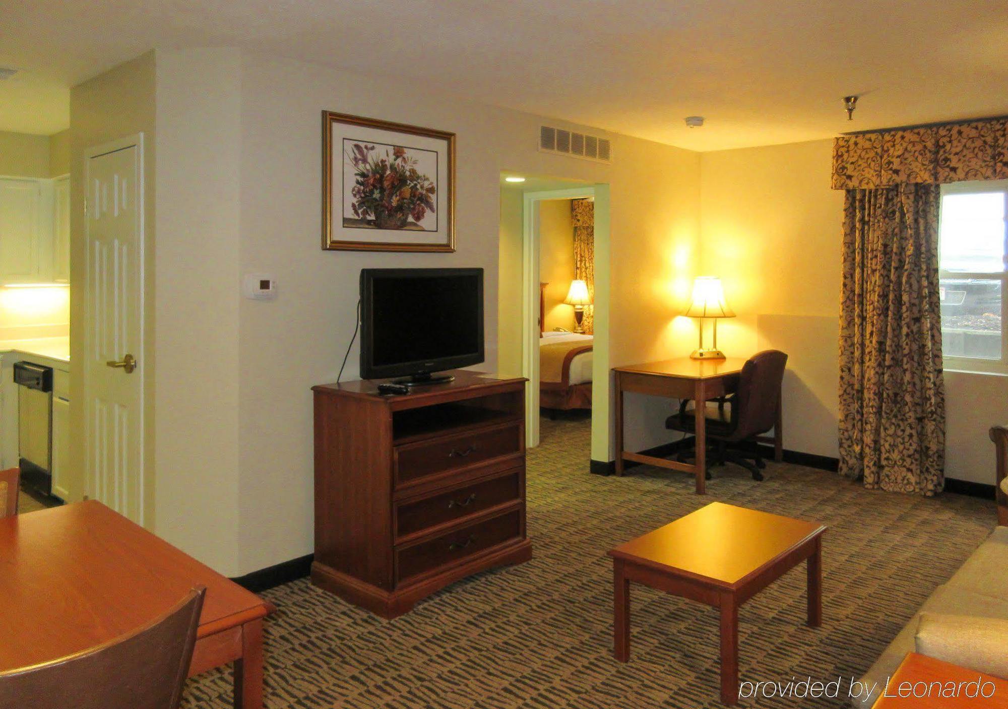 Suburban Extended Stay Hotel Омаха Екстериор снимка
