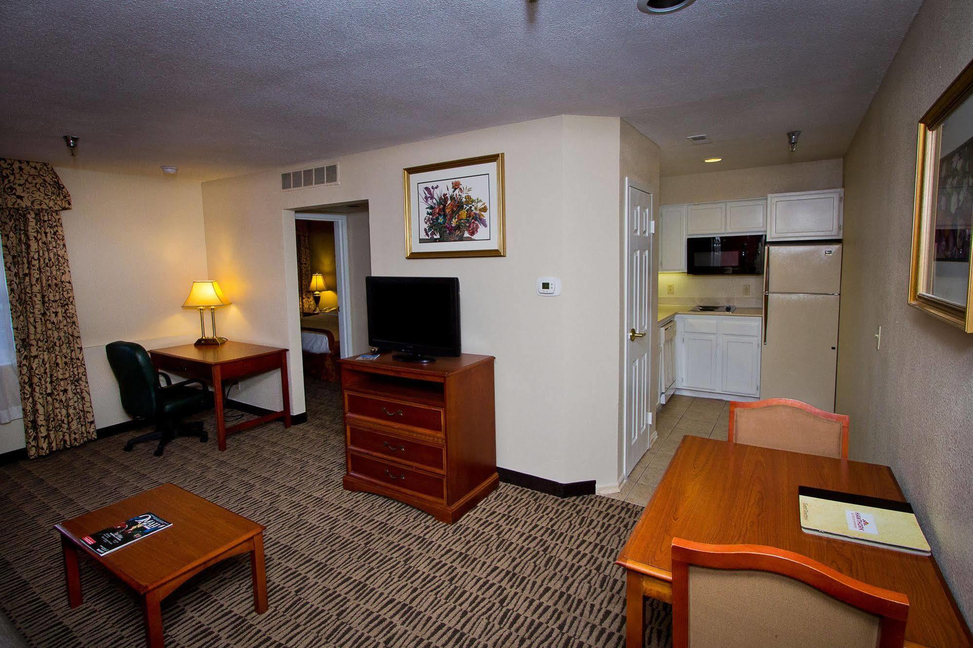 Suburban Extended Stay Hotel Омаха Екстериор снимка