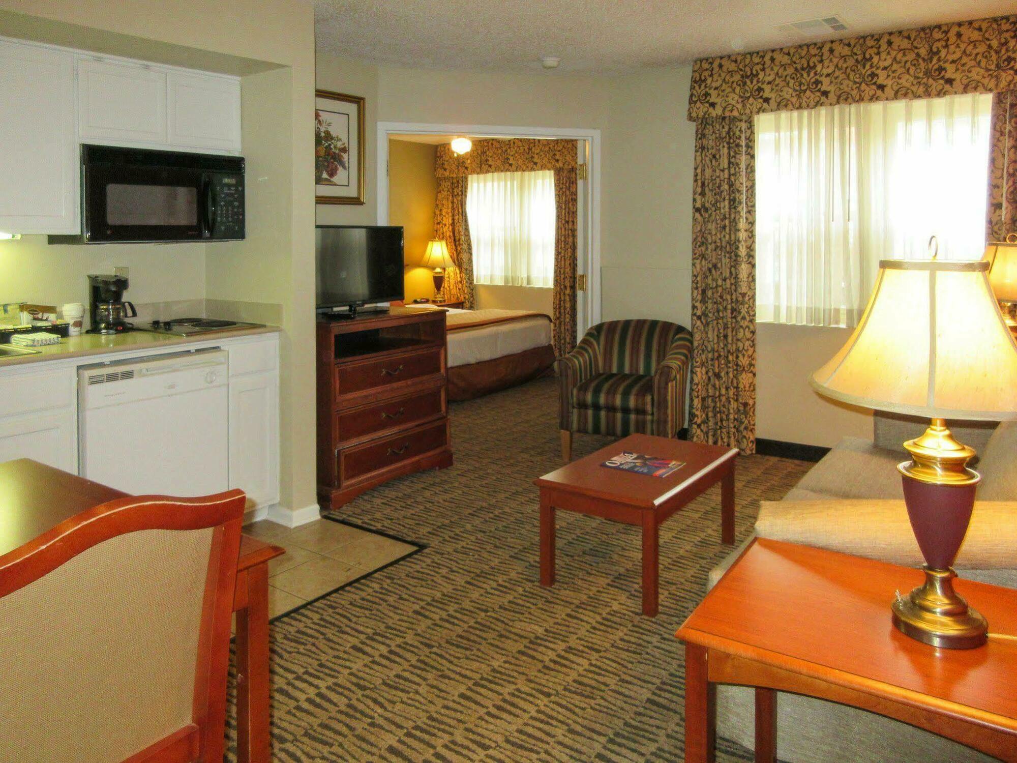 Suburban Extended Stay Hotel Омаха Екстериор снимка