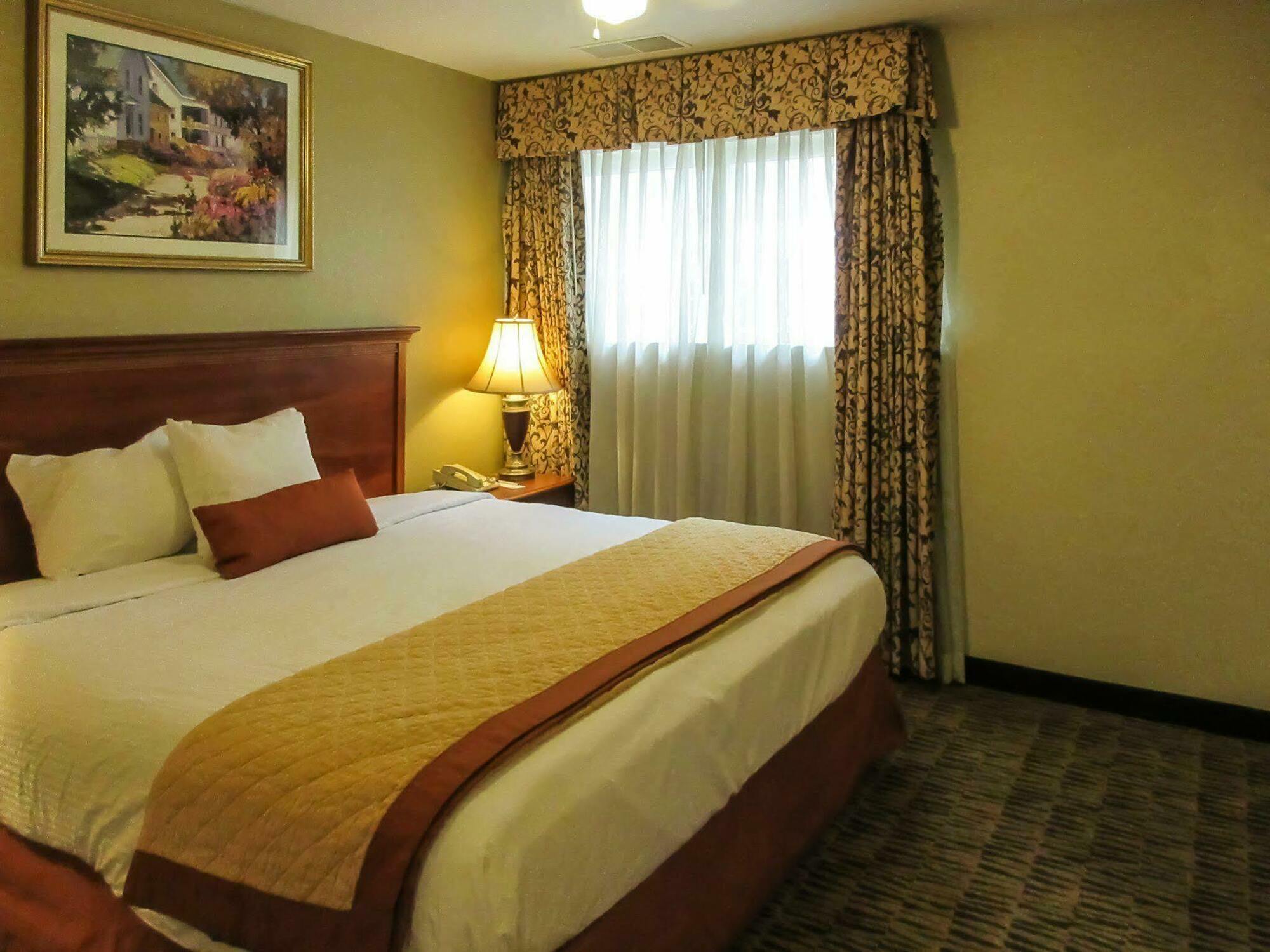 Suburban Extended Stay Hotel Омаха Екстериор снимка